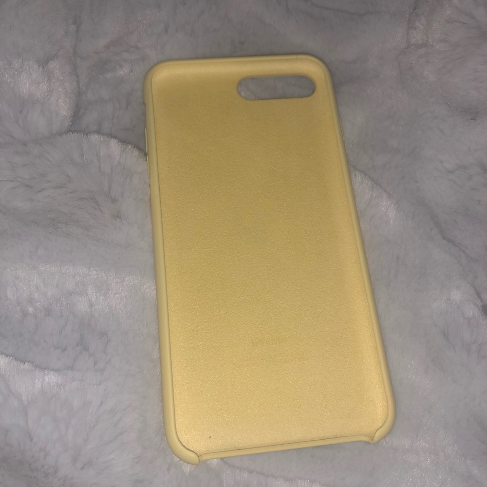 Used Apple IPhone 7 Plus phone case